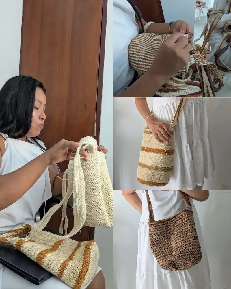 Karen explaining the process of the wiwa mochila