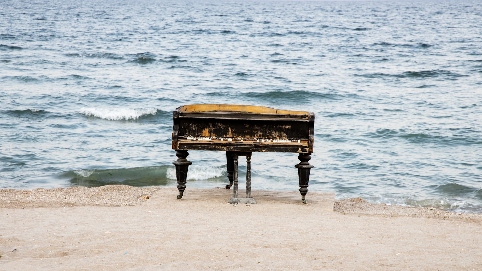 Piano Removal in Leander, TX — Professional Heavy Item Haul Away Service (6)