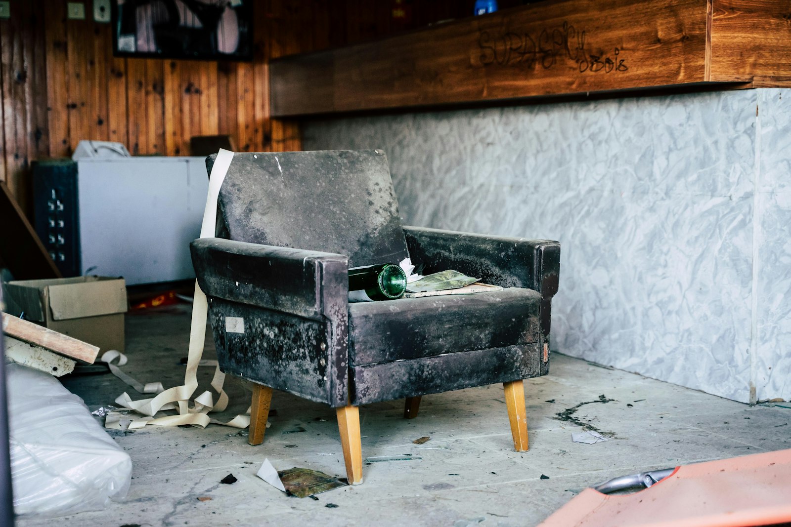 Furniture Removal in Pflugerville, TX — Professional Haul Away Service (2)
