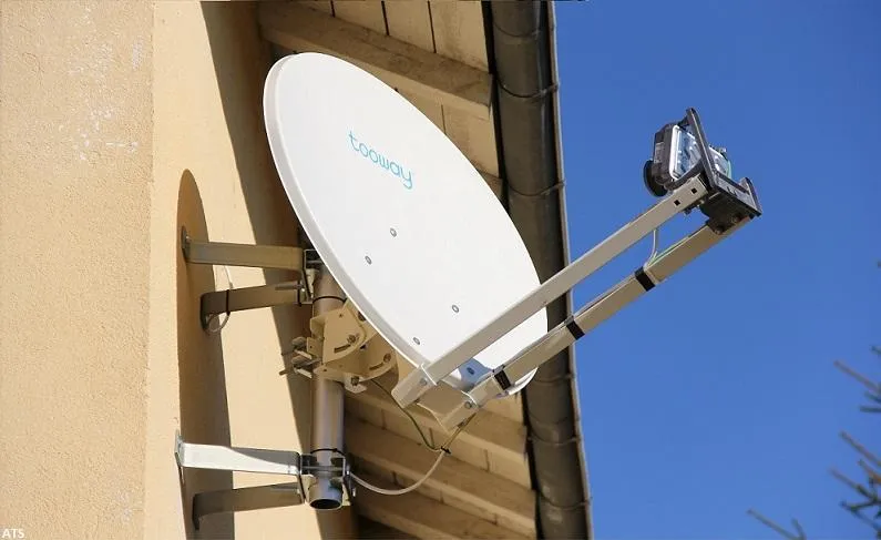 installation antenne parabole Angers / pose parabole Angers / antenne satellite Angers / installateur parabole Les Ponts-de-Cé / technicien satellite Angers / réception satellite Angers / installation TV satellite Angers / dépannage parabole Angers / antenniste Angers / parabole maison Angers / Loire Antenne Multimedia / antenne satellite Les Ponts-de-Cé / installation antenne TV Angers / réception TV Angers