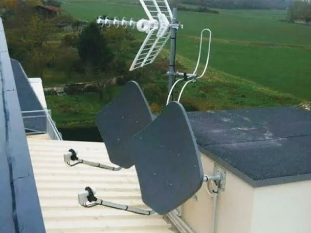 Pourquoi choisir un installateur d'antenne TV professionnel à Angers et Les Ponts-de-Cé ?