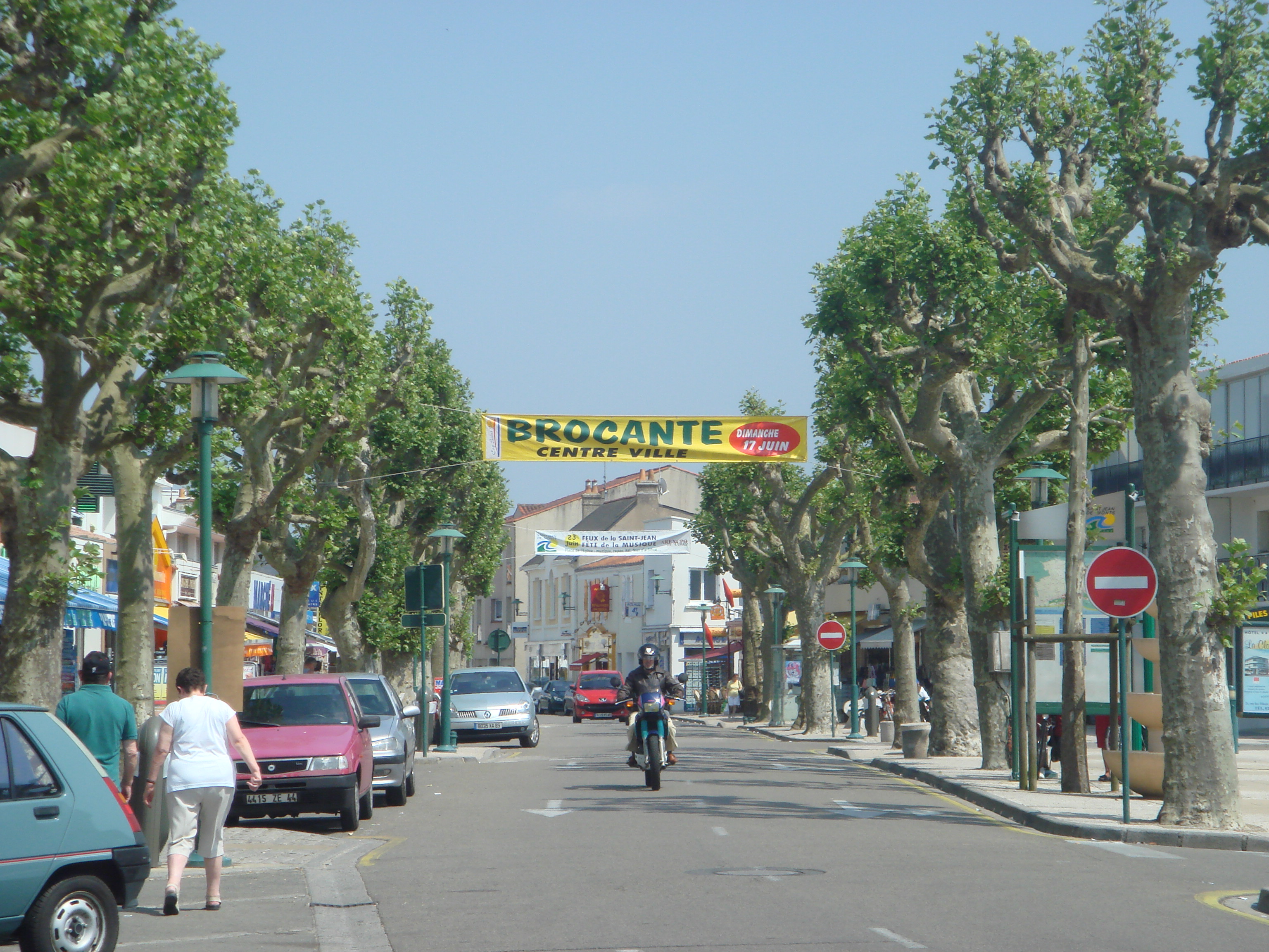 Jeanessa ( enseigne La Goélette ) - Bar tabac vape CBD - Saint Jean de Monts