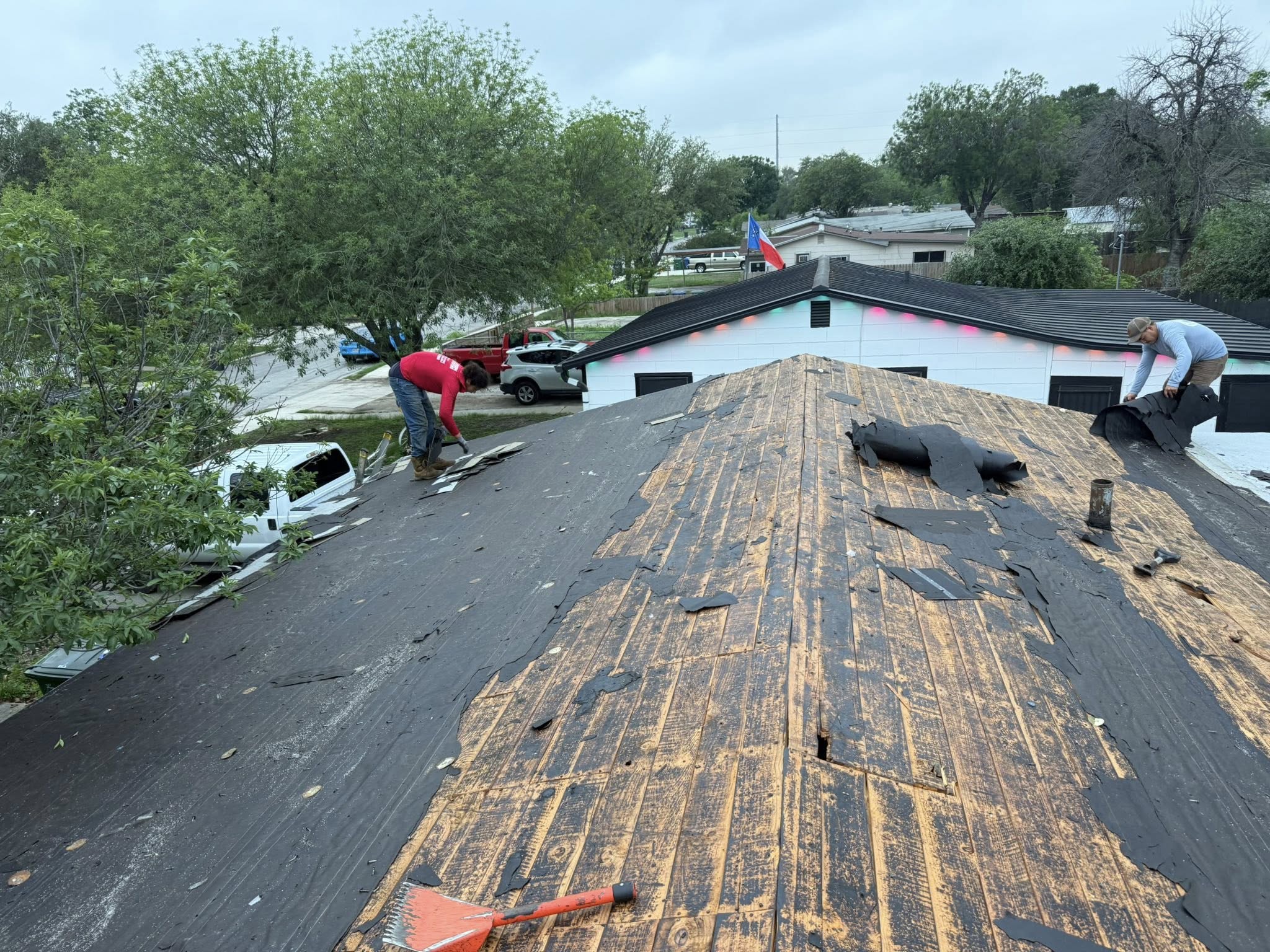 Flashings issues in Bandera
