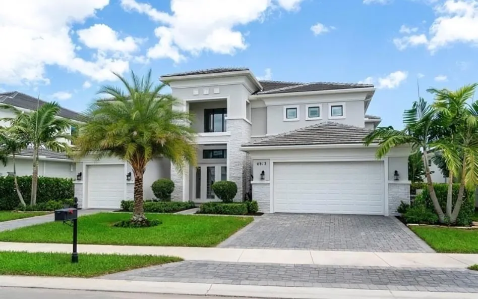 Tampa Bay Concrete Pros pours driveways.