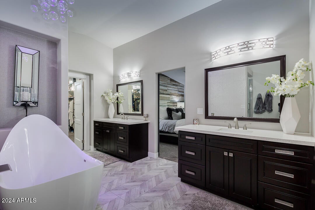 Luxury homes for sale in Cave Creek