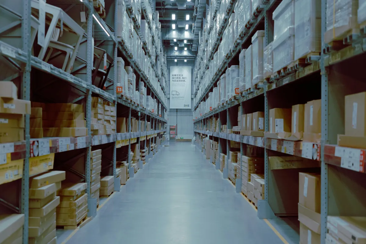 warehouse epoxy floor in aisle