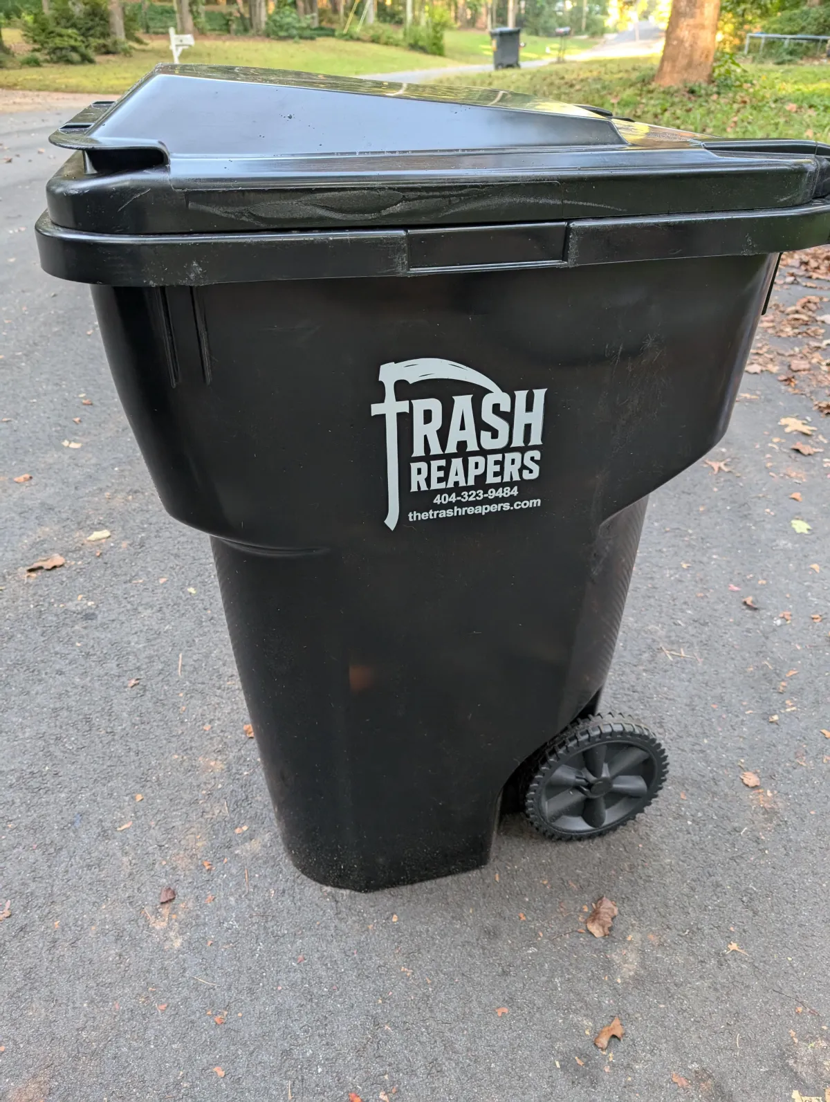 Curbside Trash Pickup Near Me | Trash Reapers