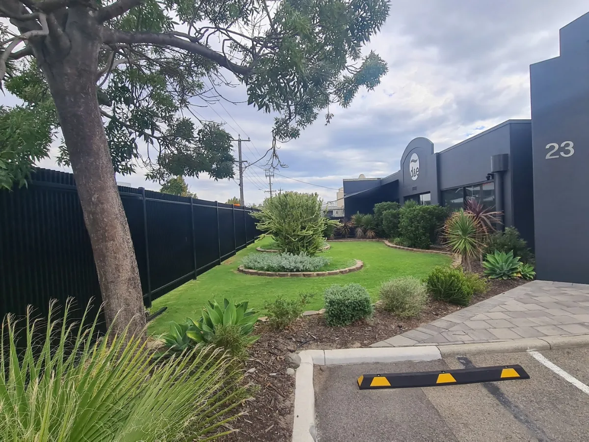 Hedging Services Byford– Boundary Hedge Trimming