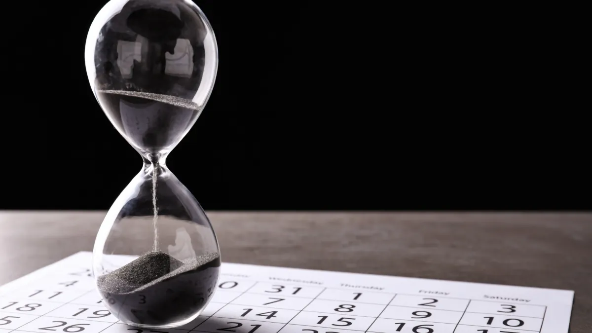 Hour glass