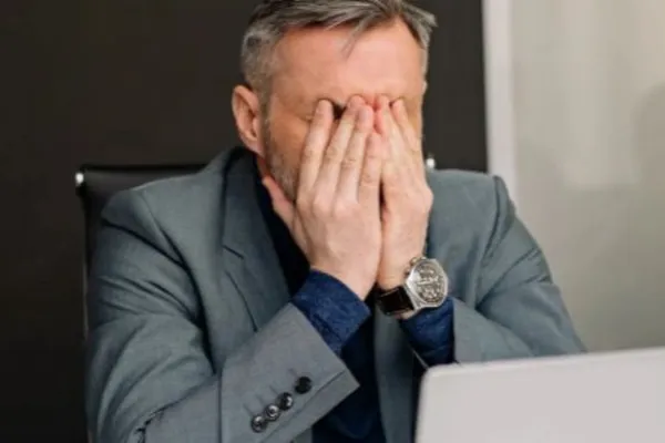 Cuando el cuerpo sabe antes que la mente: Señales que los líderes no deberían ignorar