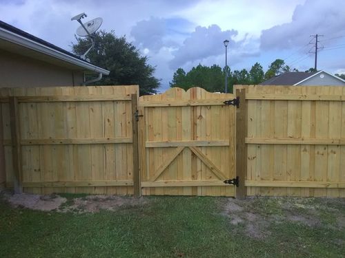 Built-to-fit gates in Orange Park