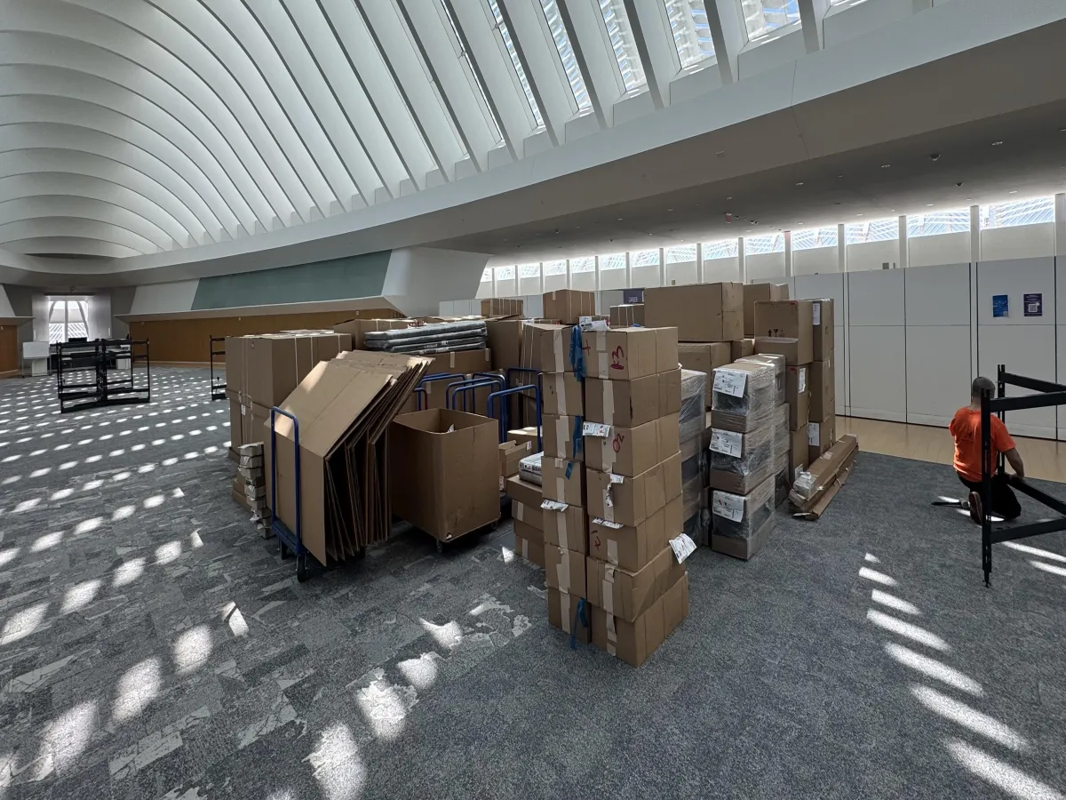 Warehouse staging and receiving operations