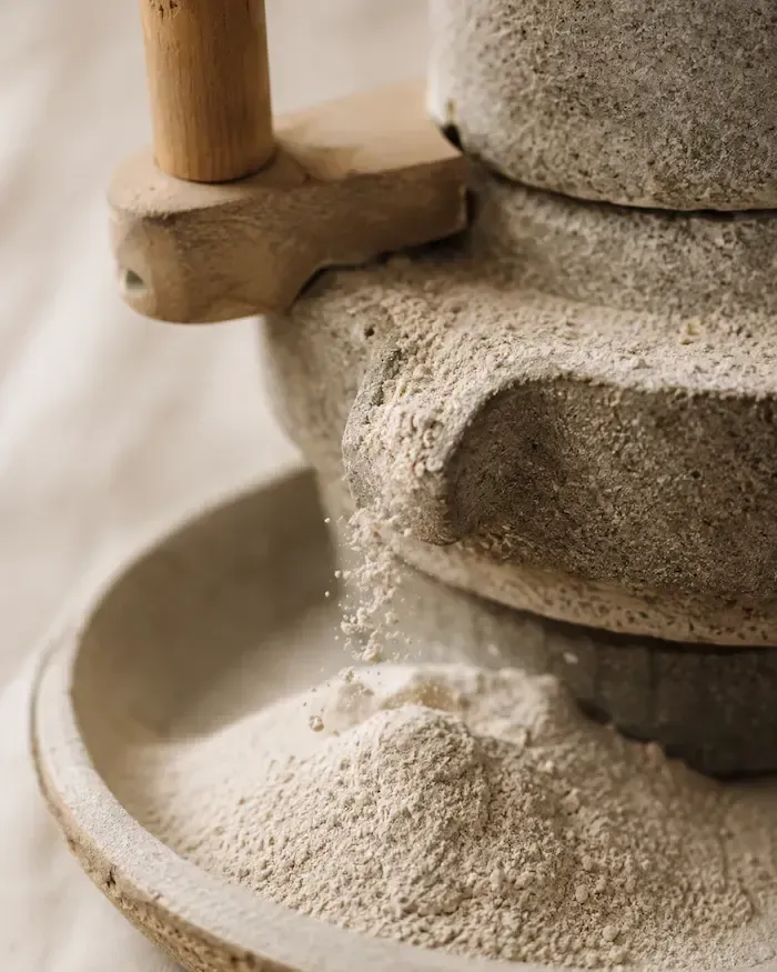 Farine de sarrasin utilisée pour les galettes de La Sarrasine Versailles