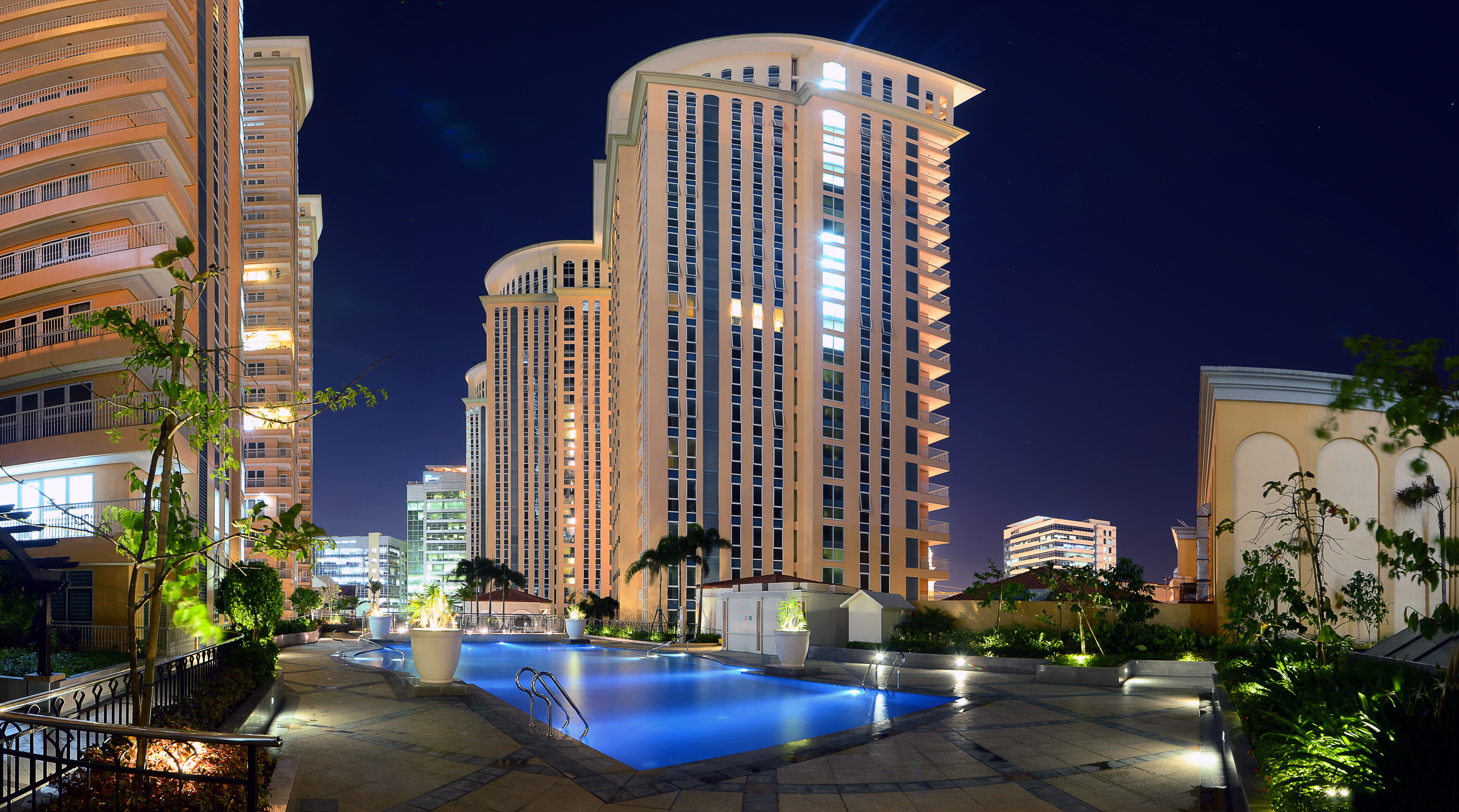 Is the Manila Bay Area a Safe Long-Term Bet? Risks and Catalysts for 2026