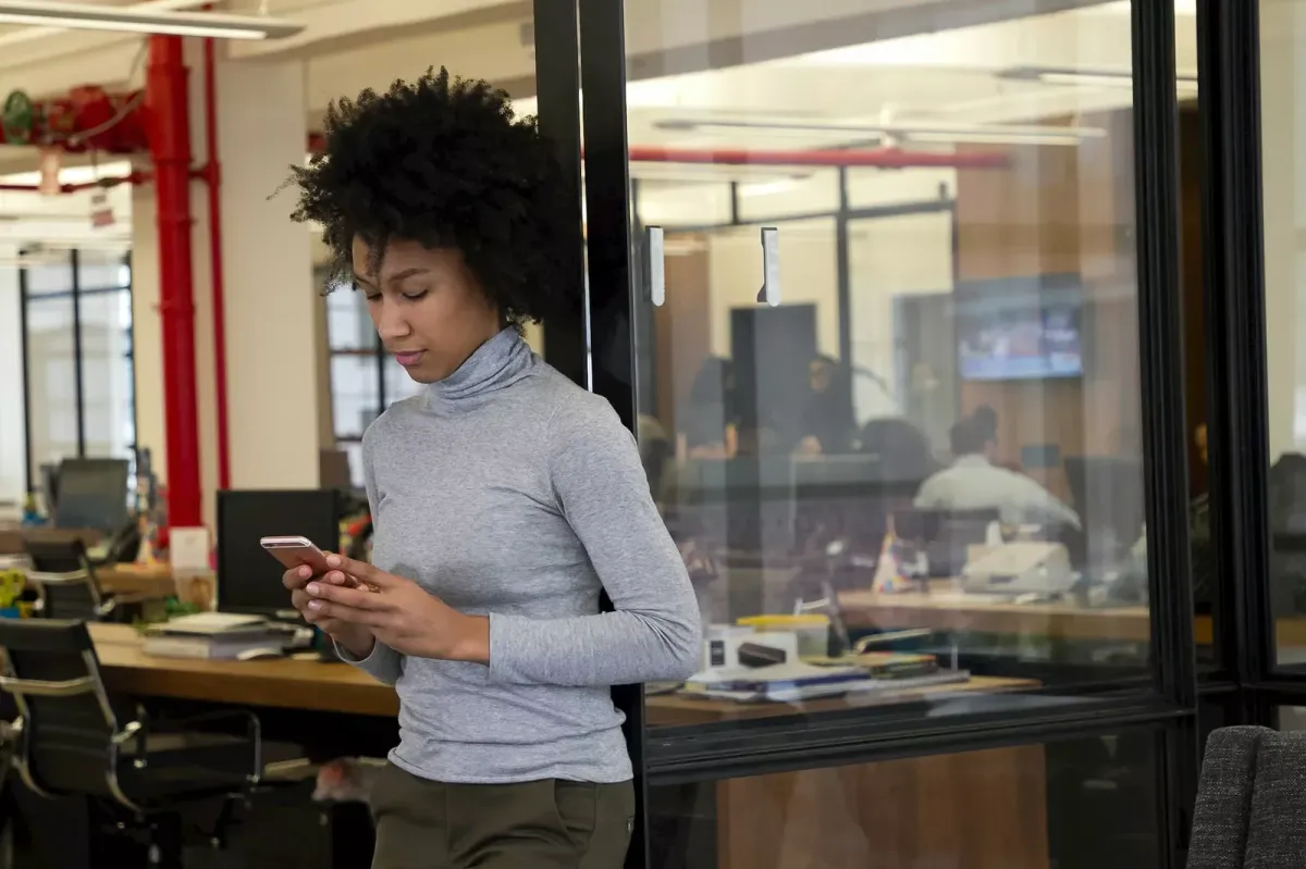 BYOD vs. COPE: Choosing the Right Mobile Policy for eDiscovery Success