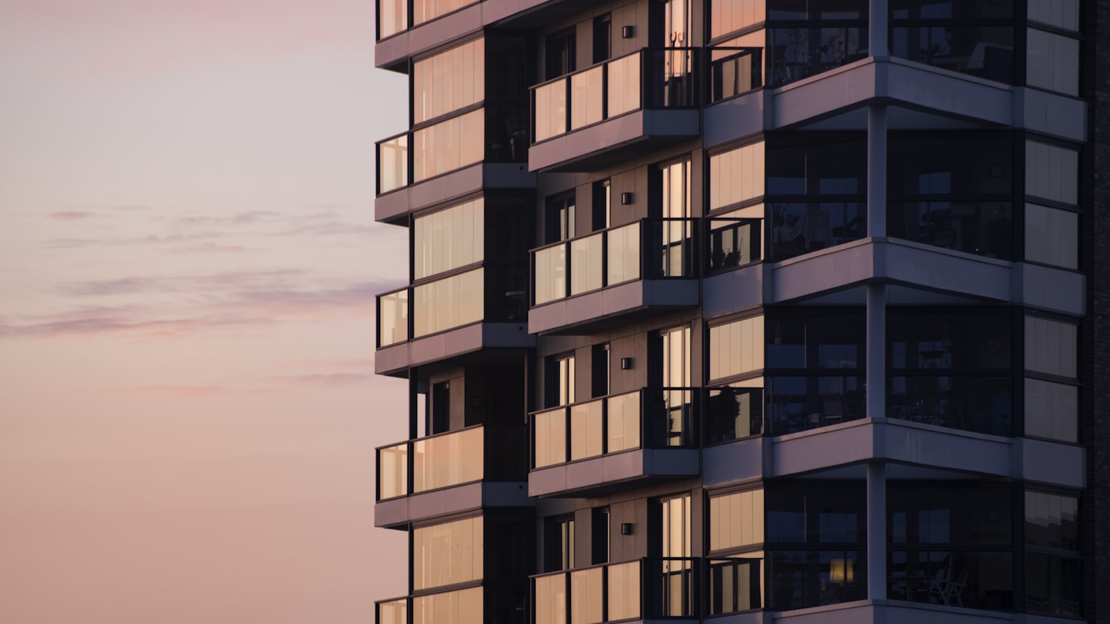 Florida's Milestone Inspection Deadline: What SWFL Condo Boards Must Have Done Before the Building Turns 30