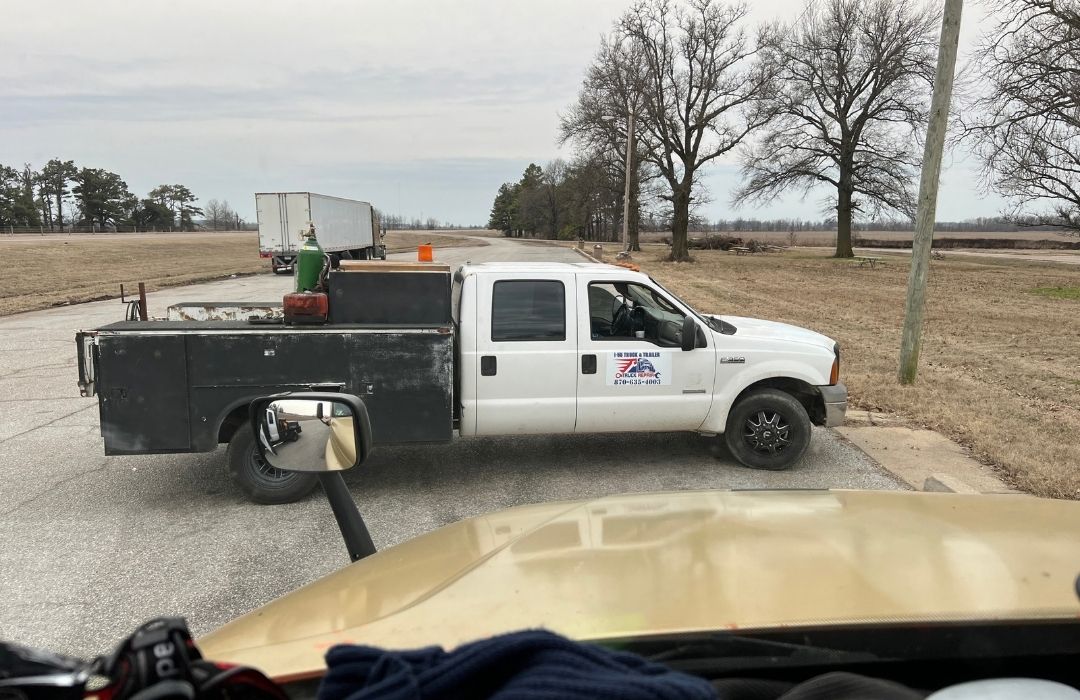I-55 Truck & Trailer Repair service truck on a roadside call