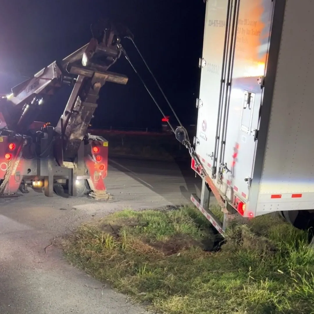 24 Hour Truck Roadside Assistance In Memphis, West Memphis, and Nearby Areas