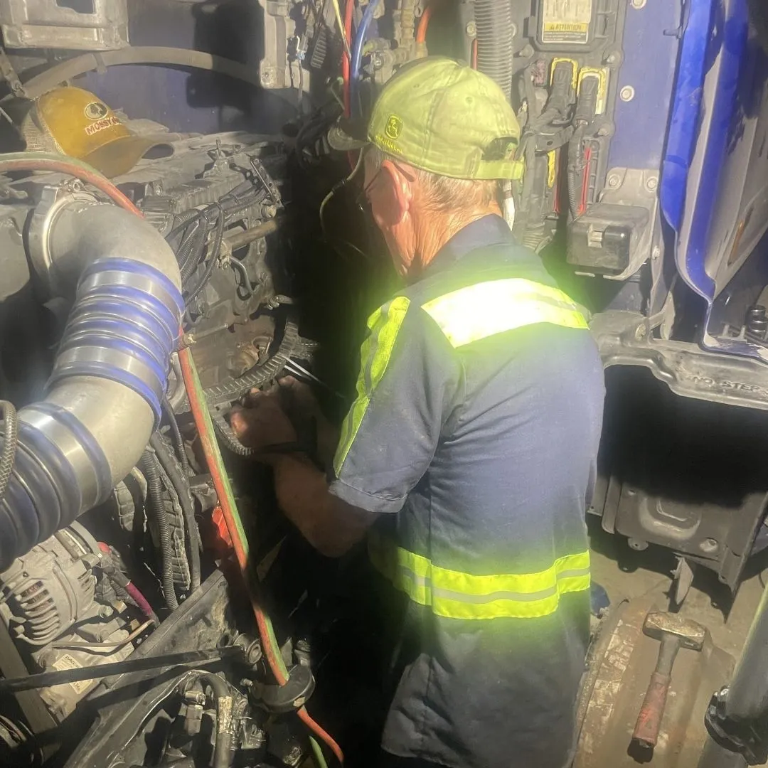 Advanced Diagnostics for Trucks By I-55 Truck and Trailer Repair
