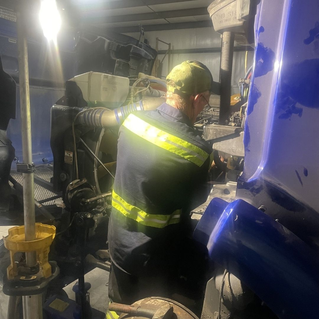 Scheduled Fleet Servicing By I-55 Truck and Trailer Repair