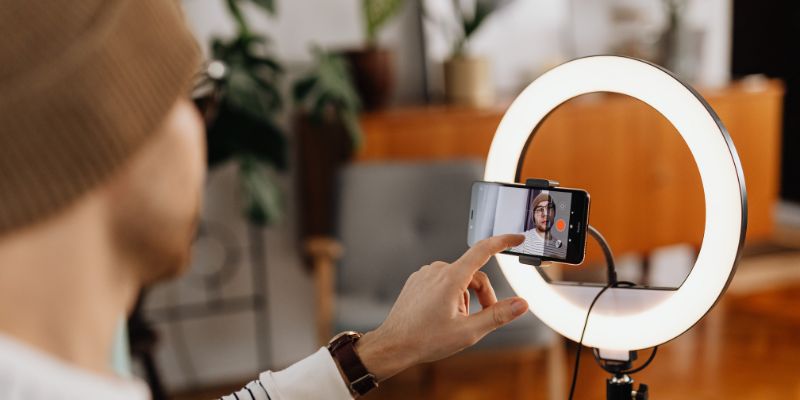 What Is a 360 Photo Booth? Everything You Need to Know Before Booking