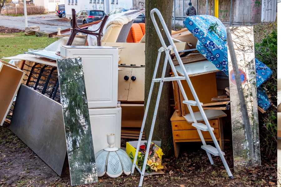 How Junk Removal Supports Spring Cleaning Without the Burnout