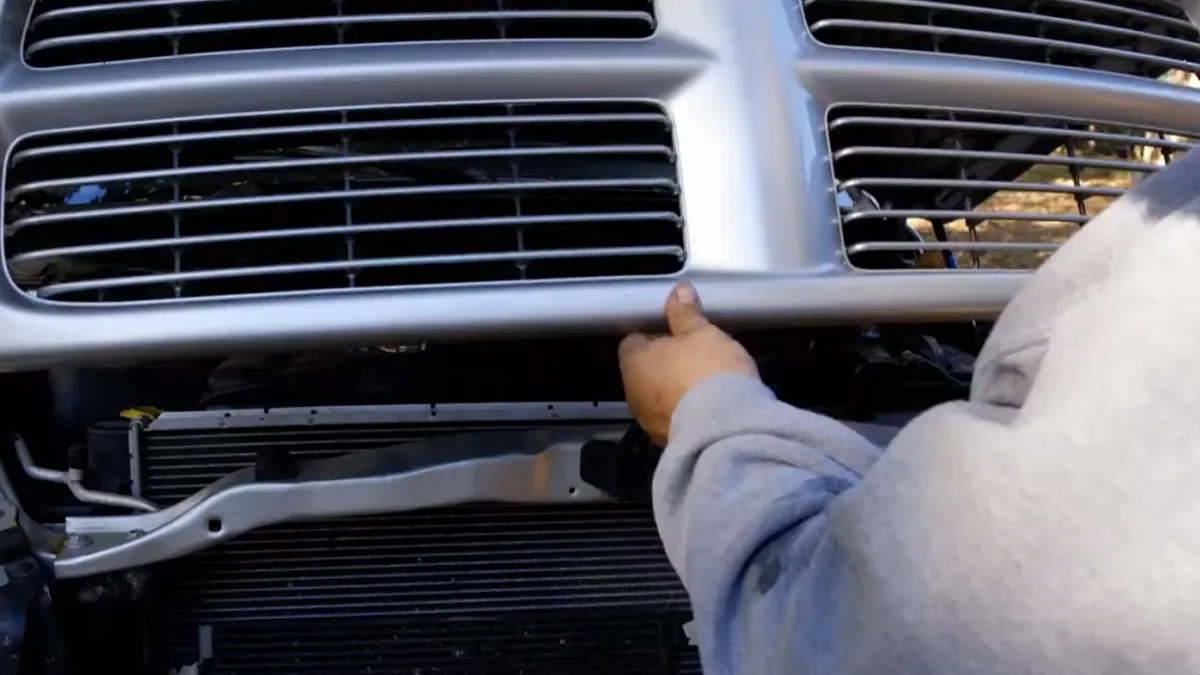 Vehicle Part Replacement in Jenison