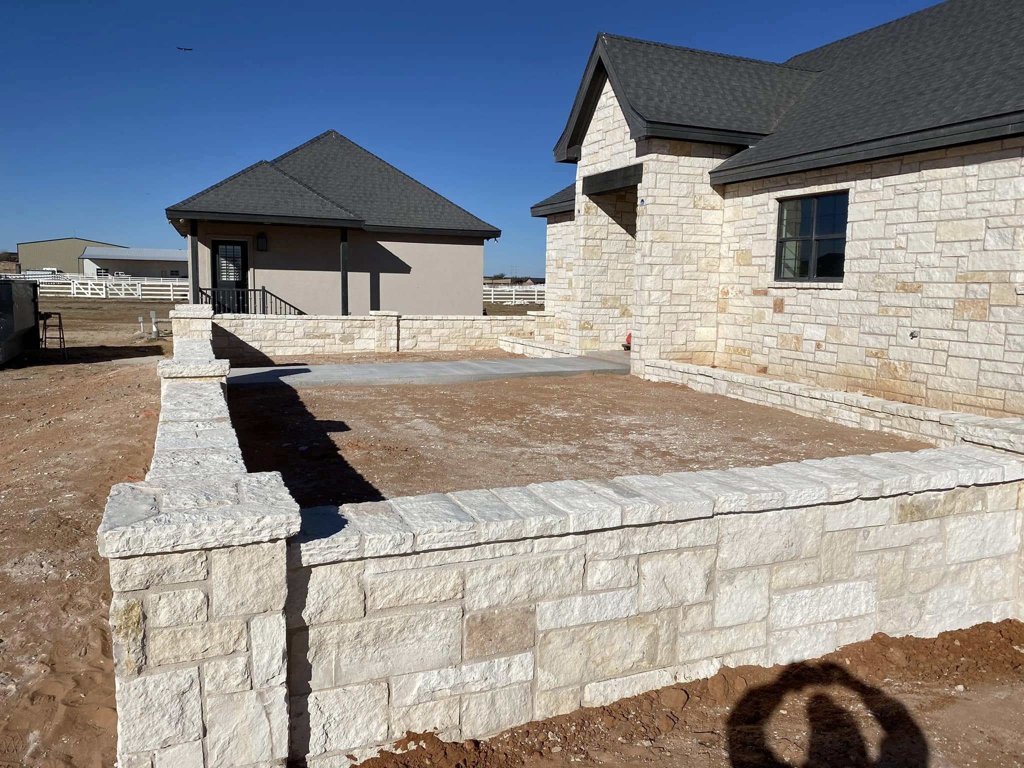 Stone Retaining Wall Construction in Midland TX