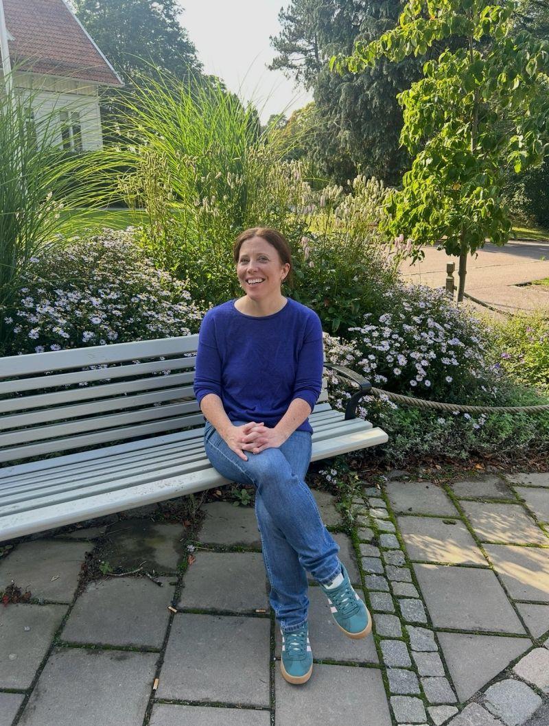 Founder and mentor Sarah Capewell running a visibility hotseat for tutors