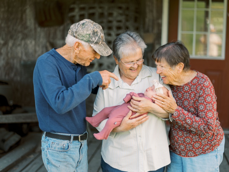 Northeast TN Lifestyle Family Photographer preserving family legacy through candid photography