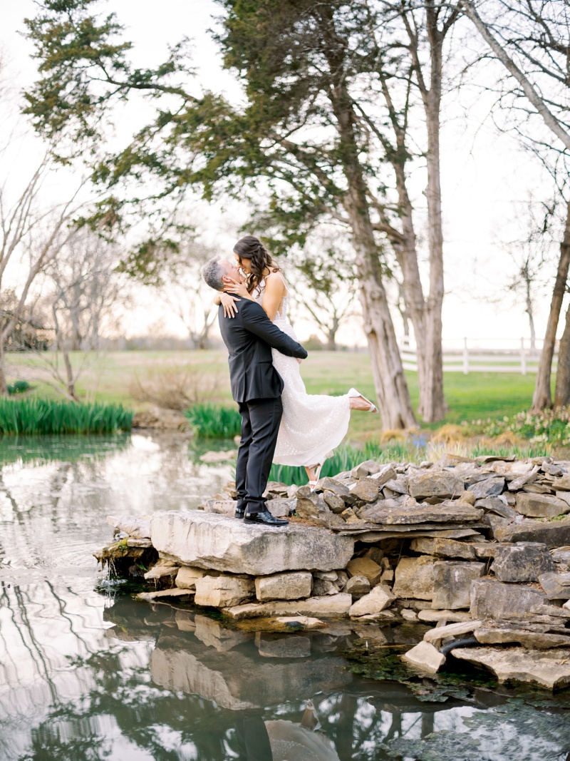 Couple exchanging vows at Marblegate Farm