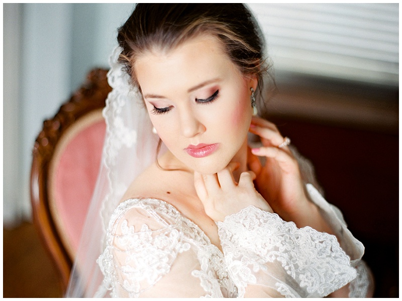 Allandale Mansion interior bridal session with classic wedding style