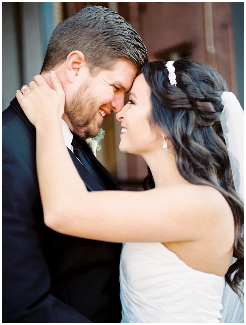 Knoxville TN wedding photographer couple shots