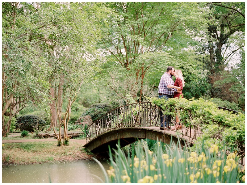 Jackson MS engagement photo locations Mynelle Gardens