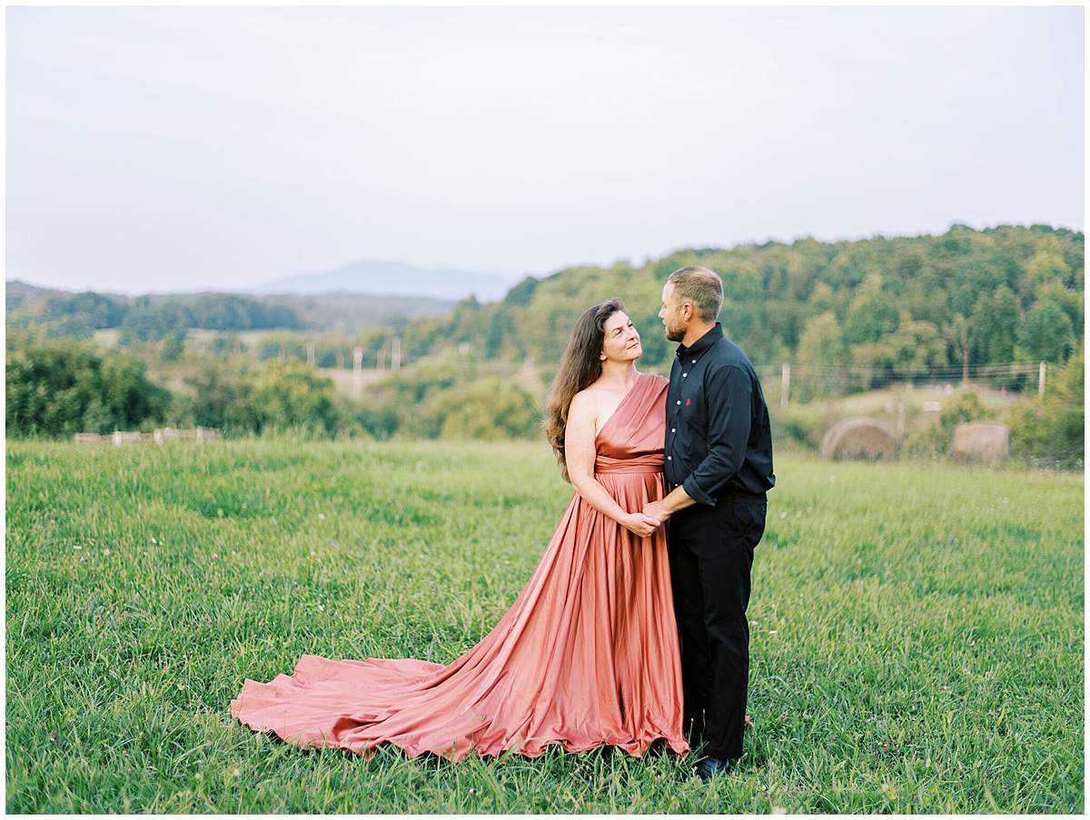 Gatlinburg TN engagement photos cozy rustic cabin session