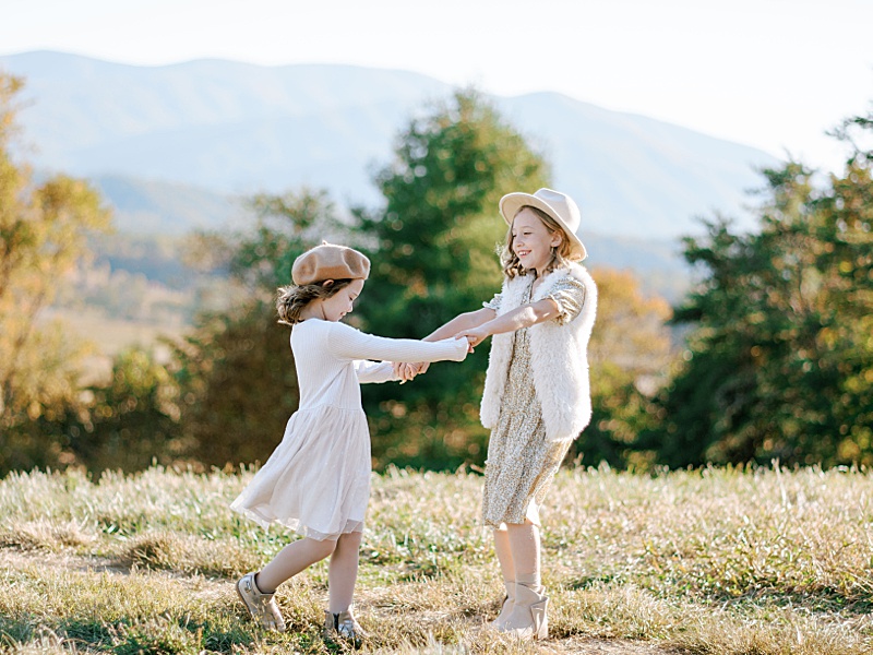 Pigeon Forge TN outdoor family portraits in autumn
