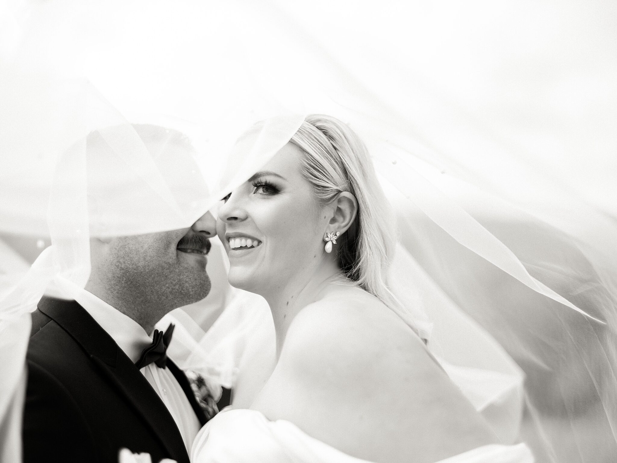 Elizabethton TN wedding photographer couple portraits
