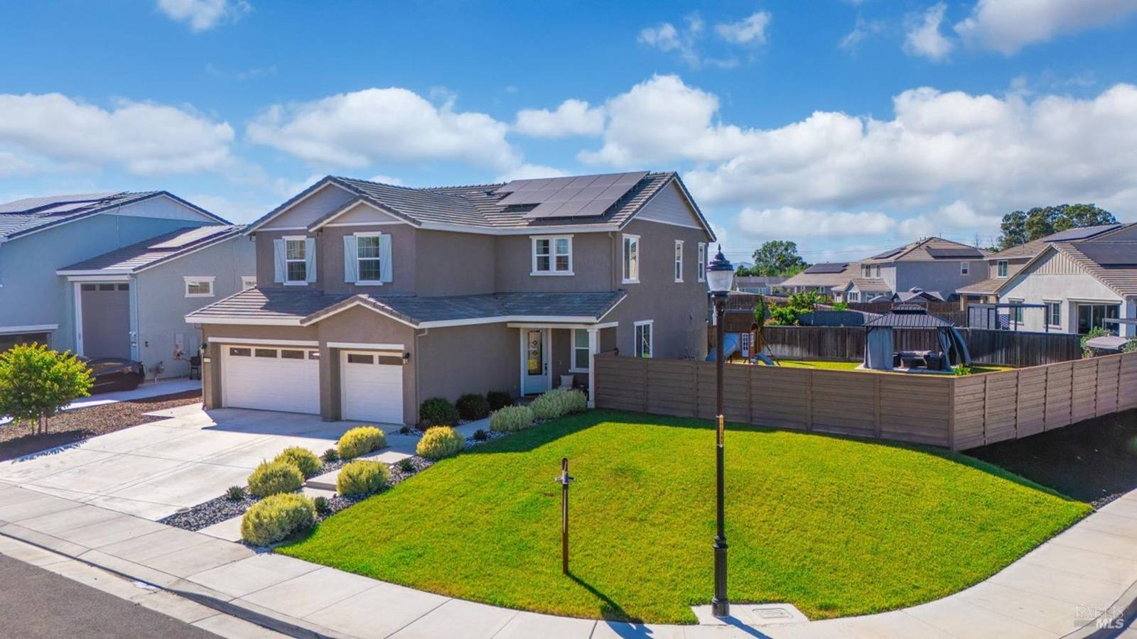 The Valley Glen Wire | October 2026: What Sold, What's Pending, What's New in Dixon