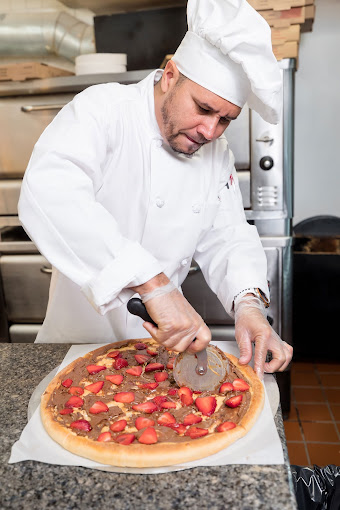 Harrys Fanmous Pizza Exterior