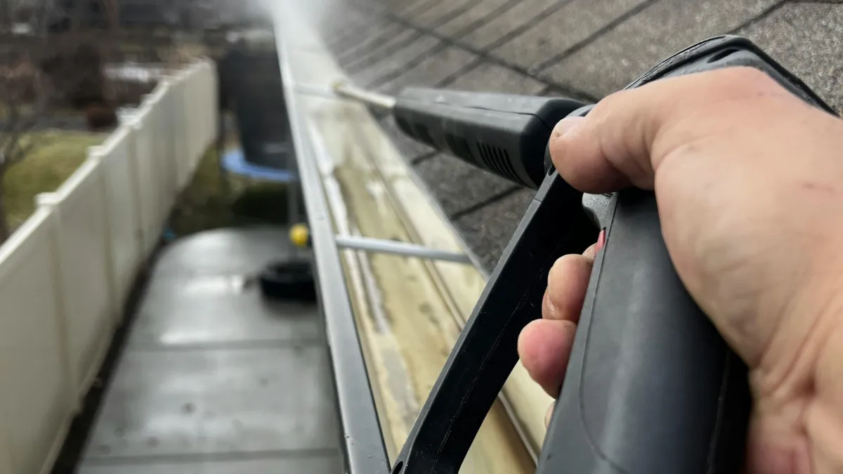 {{ custom_values.service_1 }} in {{custom_values.biz_area_1})