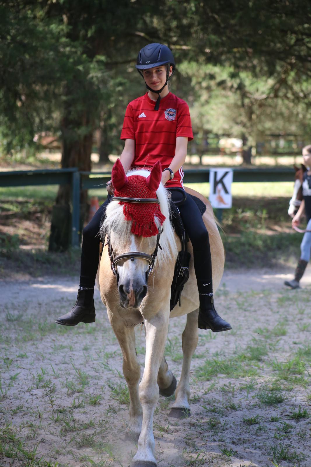 Girl leaning how to vault