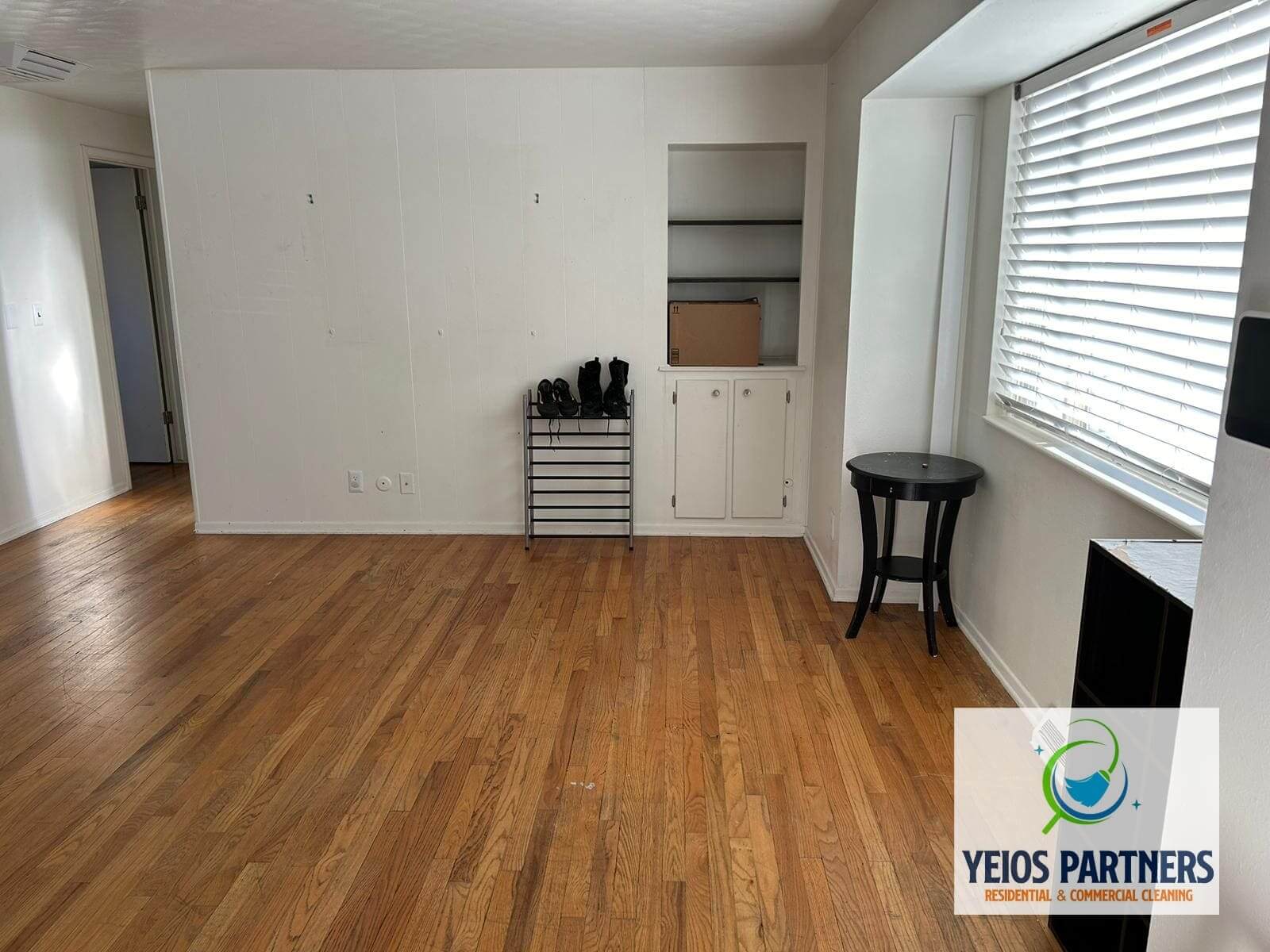 Spotless empty living room after a professional move-out deep clean in Niwot.