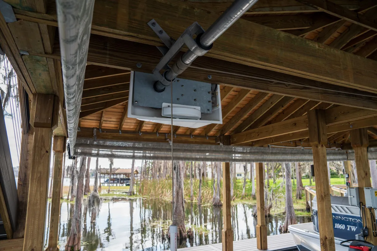 gear box for a pole winding boat lift