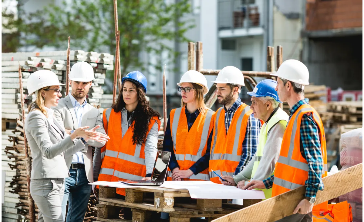 construction team huddle