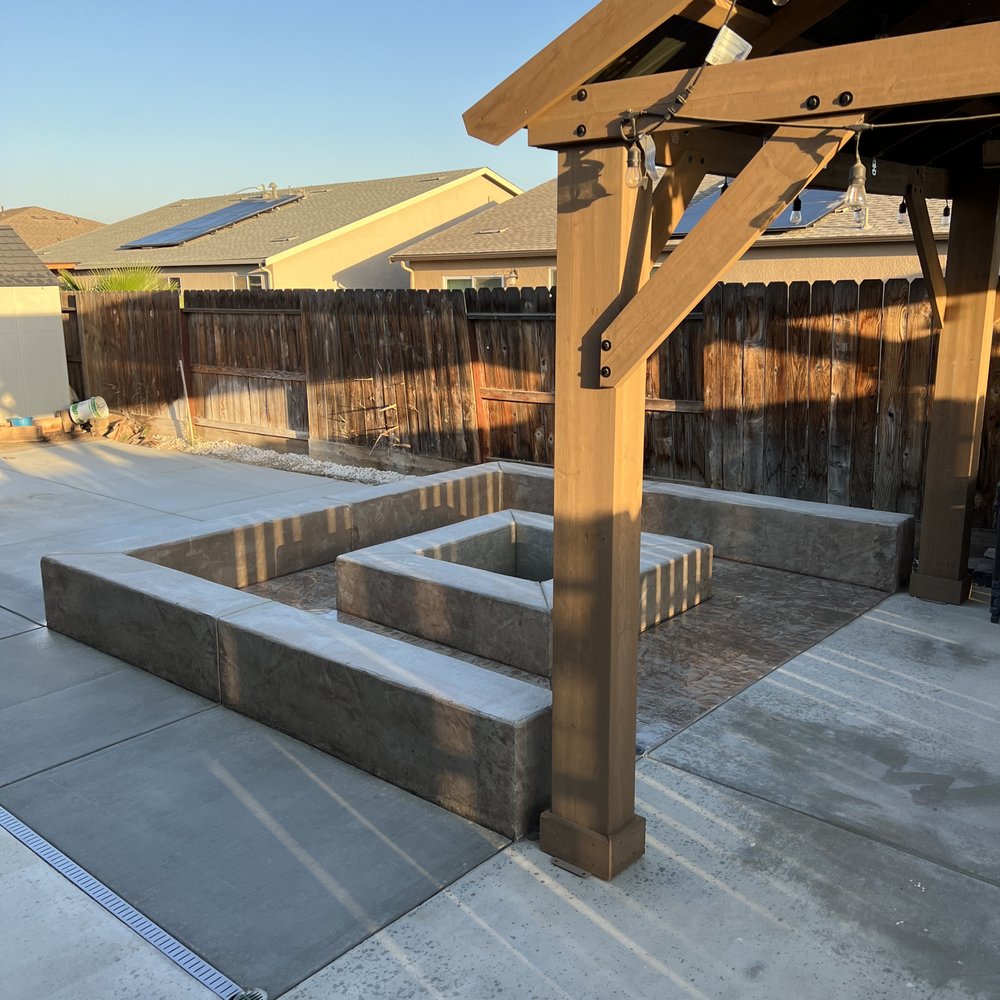 Los Banos Concrete builds and installs Patio