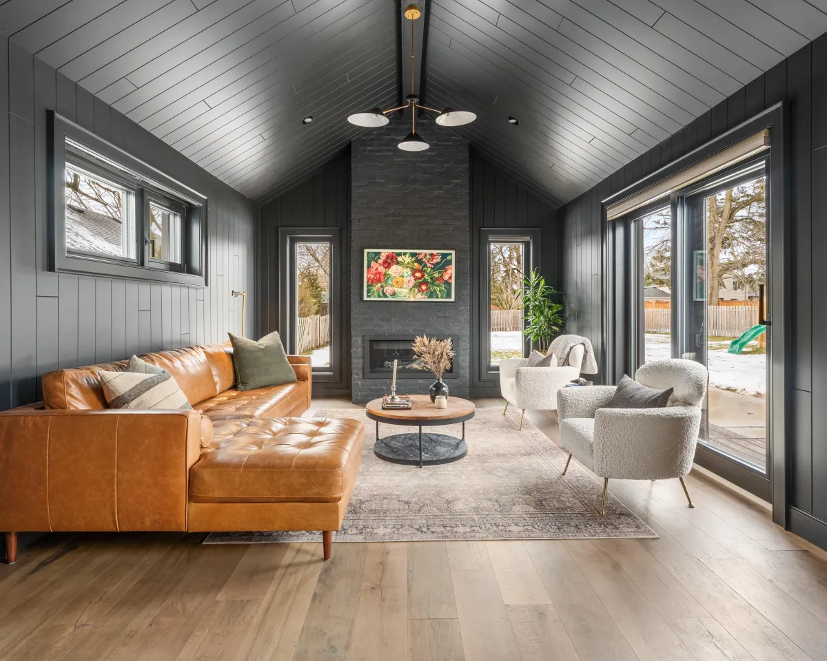 Warm-toned minimalist café product photography from Oranje Media