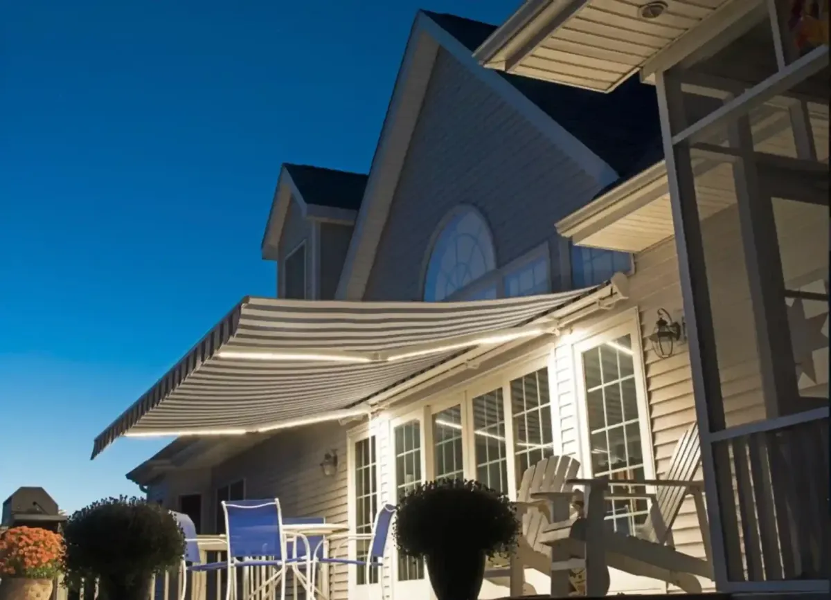 StruXure motorized pergola with retractable screens on Florida home exterior