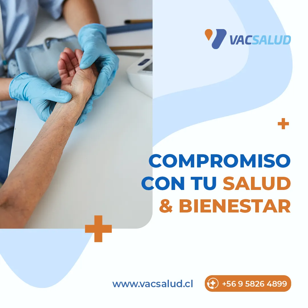 Profesional de la salud aplicando vacuna a empleado en oficina moderna, ambos con mascarilla, ambiente corporativo, fondo desenfocado, luz natural, estilo realista