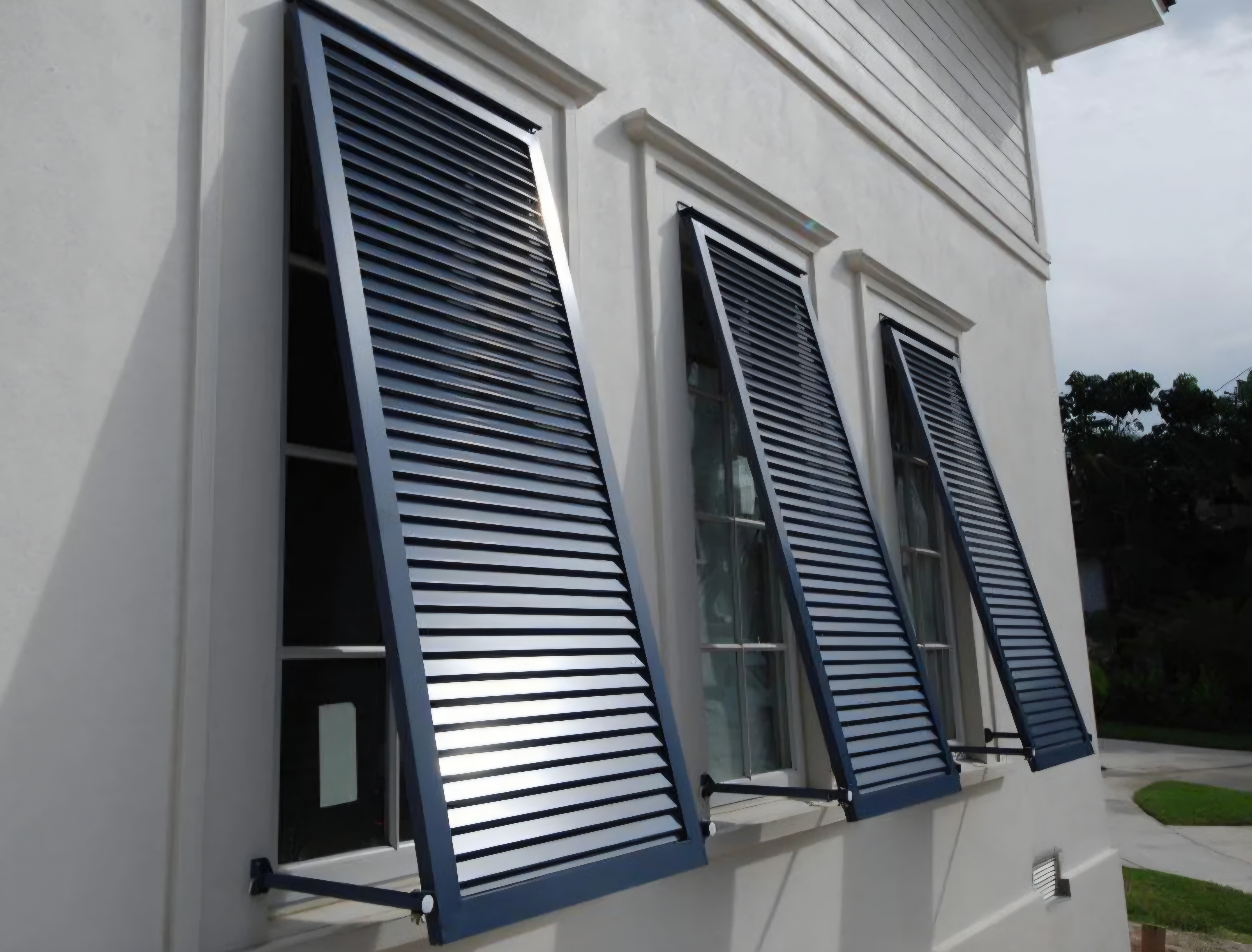 a black and white photo of a white cloth