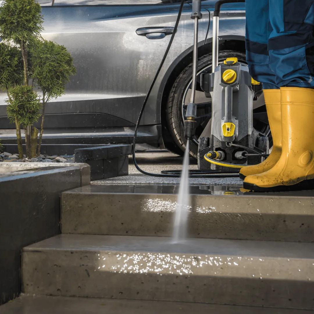 window cleaning Wakefield MA, gutter cleaning Wakefield MA, soft washing Wakefield MA, house washing Wakefield MA, pressure washing Wakefield MA, driveway cleaning Wakefield MA, siding cleaning Wakefield MA